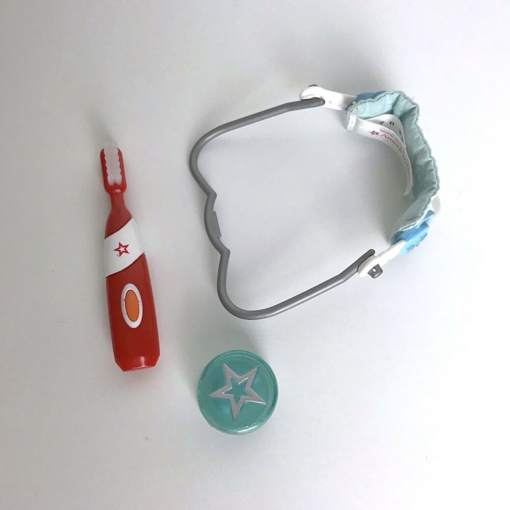 American Girl Healthy‎ Smile Accessory Set Headgear Toothbrush Retainer